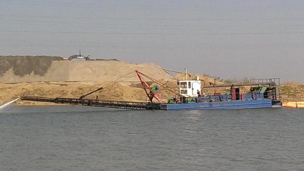 Землесосный снаряд Ахтарец 2000/63. Дизельный